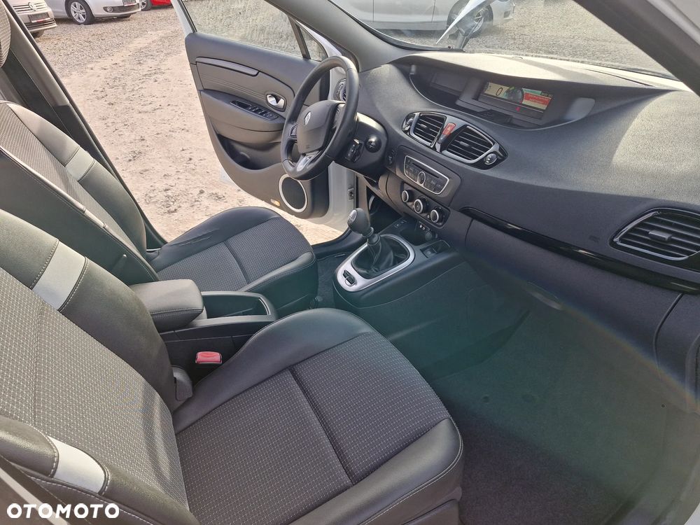 Renault Scenic 1.6 16V Confort Authentique - 16