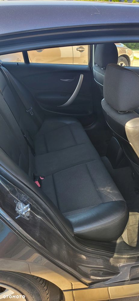 BMW Seria 1 118d DPF - 19