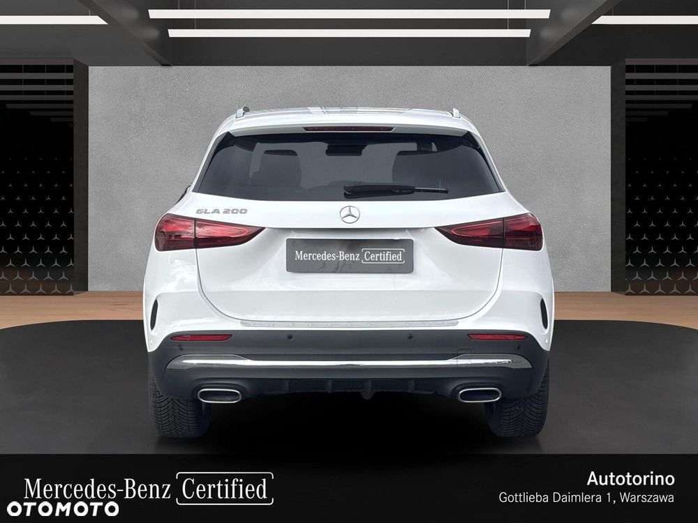 Mercedes-Benz GLA - 5