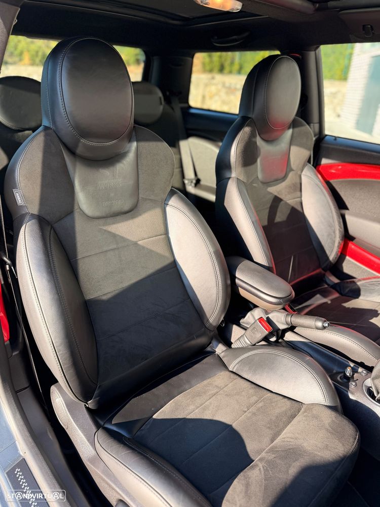 MINI 3 Portas John Cooper Works - 11