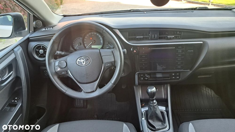 Toyota Auris 1.33 VVT-i Active - 12