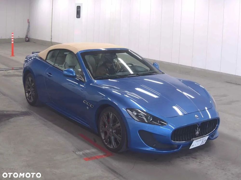 Maserati GranCabrio Sport - 1