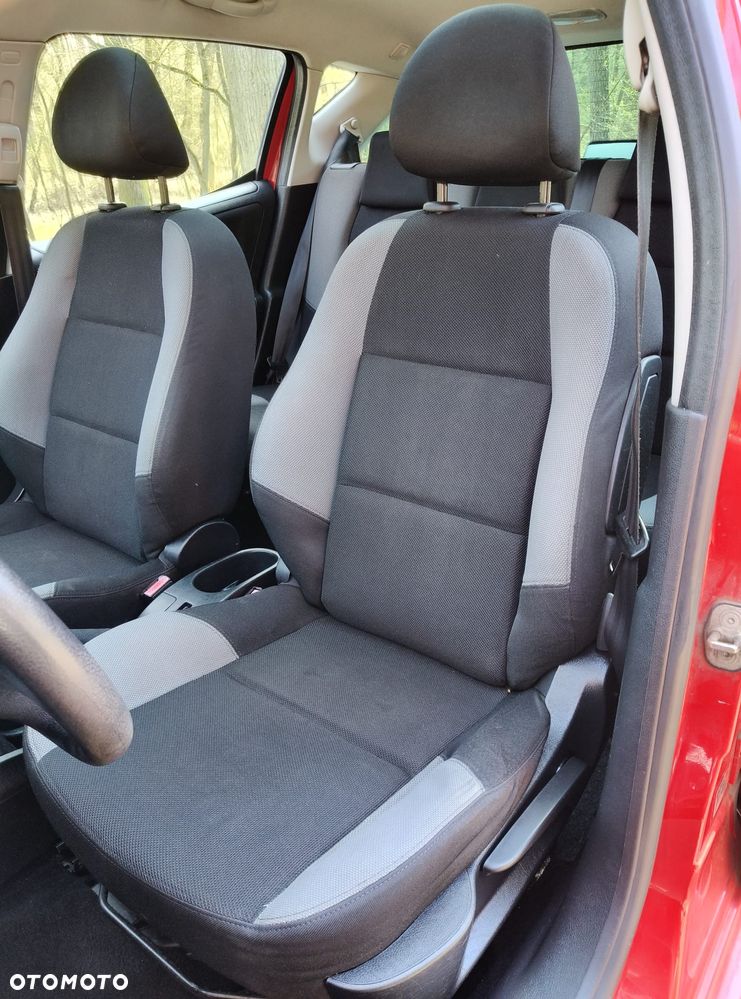Peugeot 207 1.6 HDi - 12