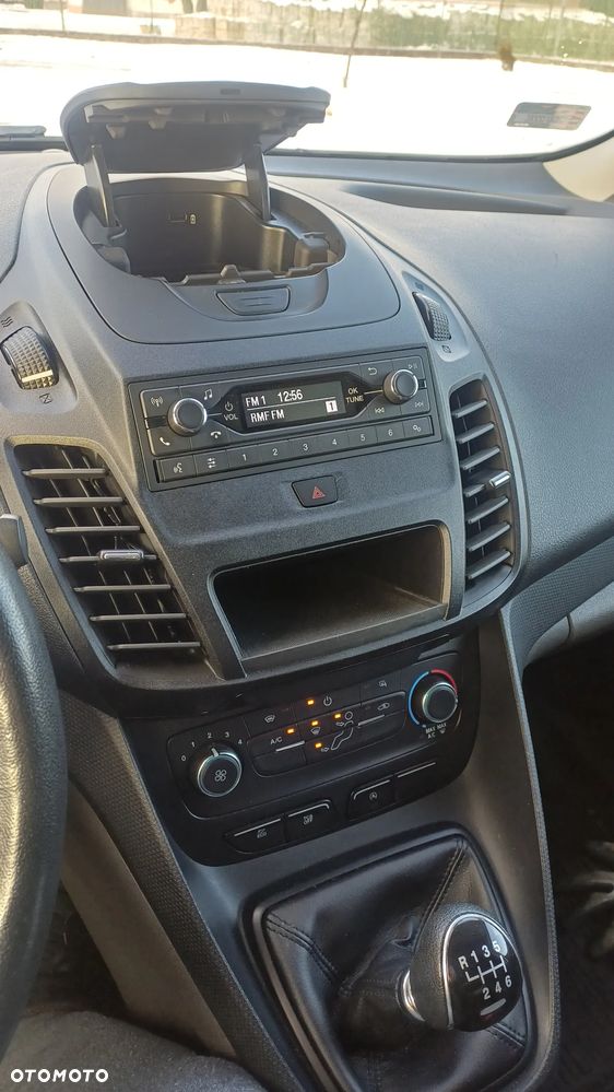 Ford Transit Connect - 13