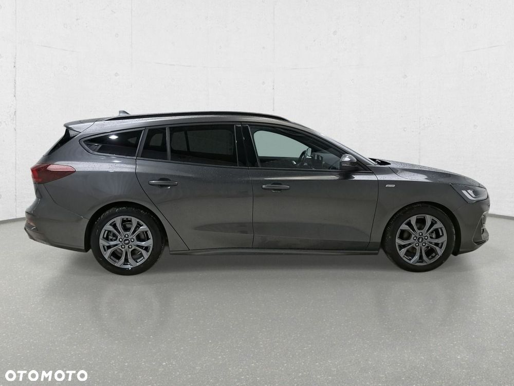 Ford Focus - 8