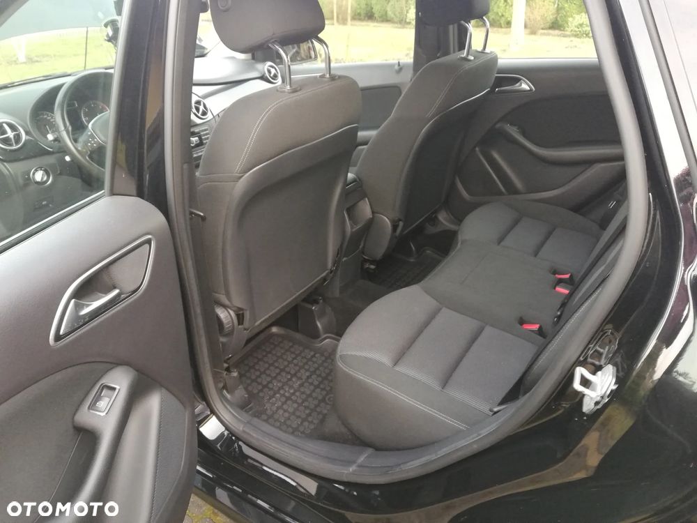 Mercedes-Benz Klasa B 180 (CDI) d 7G-DCT Style - 28