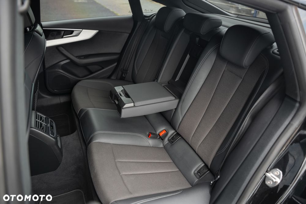 Audi A5 Sportback 40 TFSI quattro S tronic S line - 34