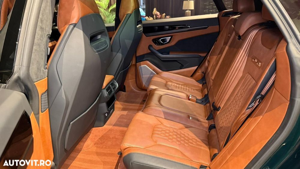 Lamborghini URUS - 23