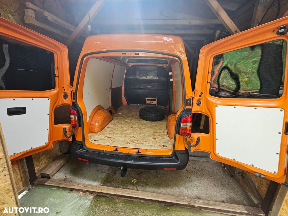 Volkswagen Transporter - 9