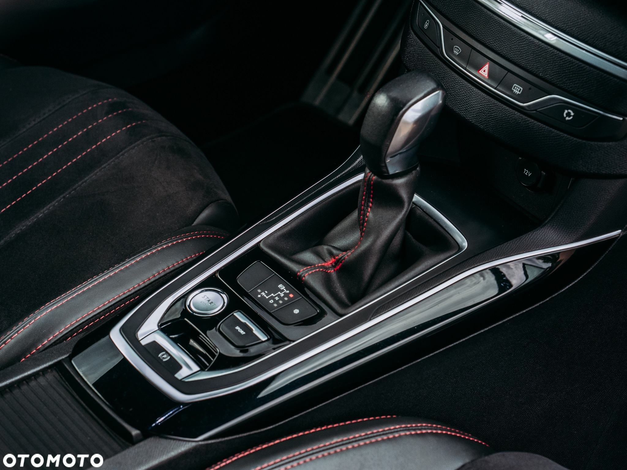 Peugeot 308 SW BlueHDi 180 EAT6 GT - 24
