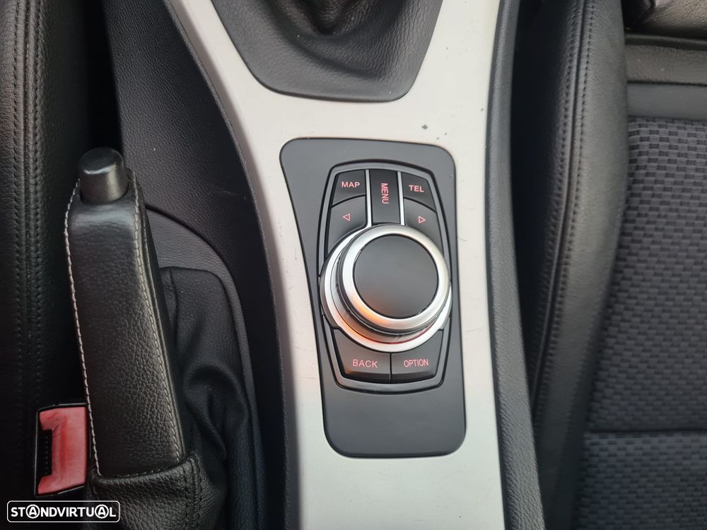 BMW 320 d DPF Edition Sport - 10