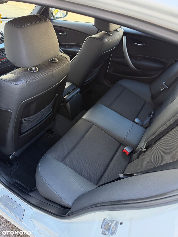 BMW Seria 1 118d - 21