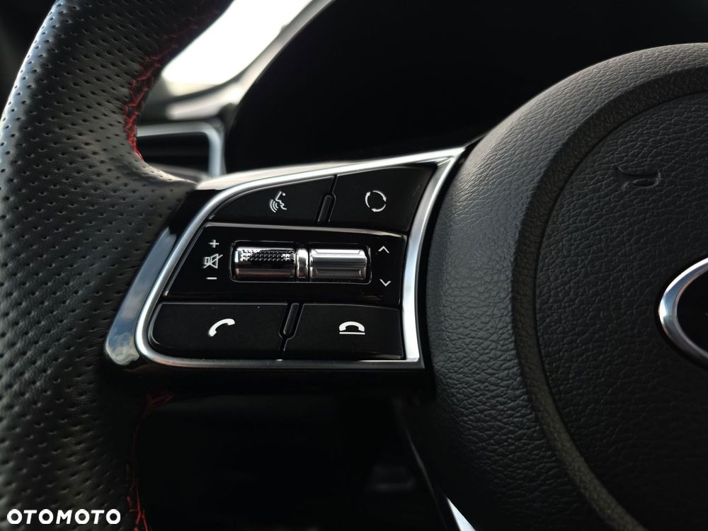 Kia ProCeed - 24