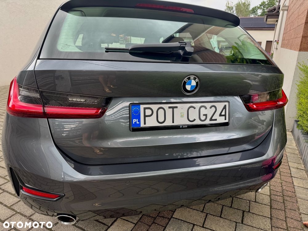 BMW Seria 3 320d Sport - 6