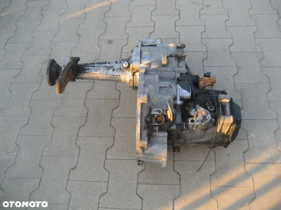 vw t4 93r 2,4 diesel skrzynia biegów manualna symbol CRM - 4