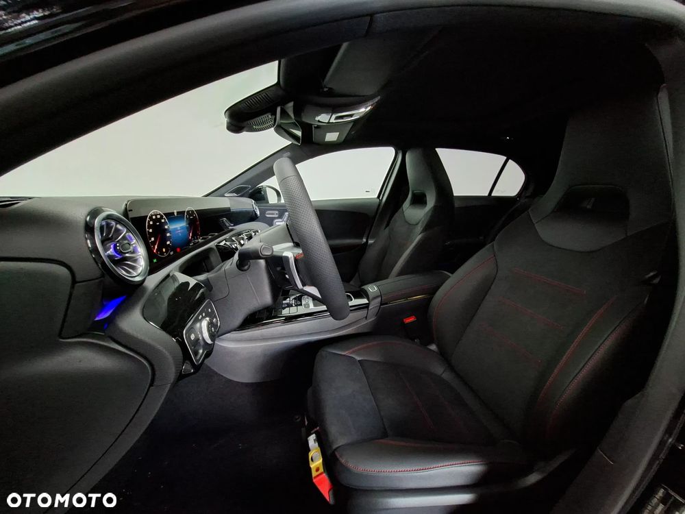 Mercedes-Benz Klasa A 200 d AMG Line 8G-DCT - 8