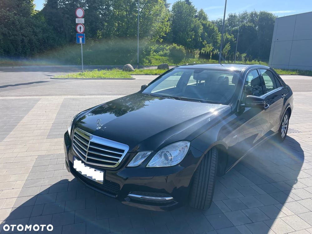 Mercedes-Benz Klasa E 200 CGI BlueEFFICIENCY - 4