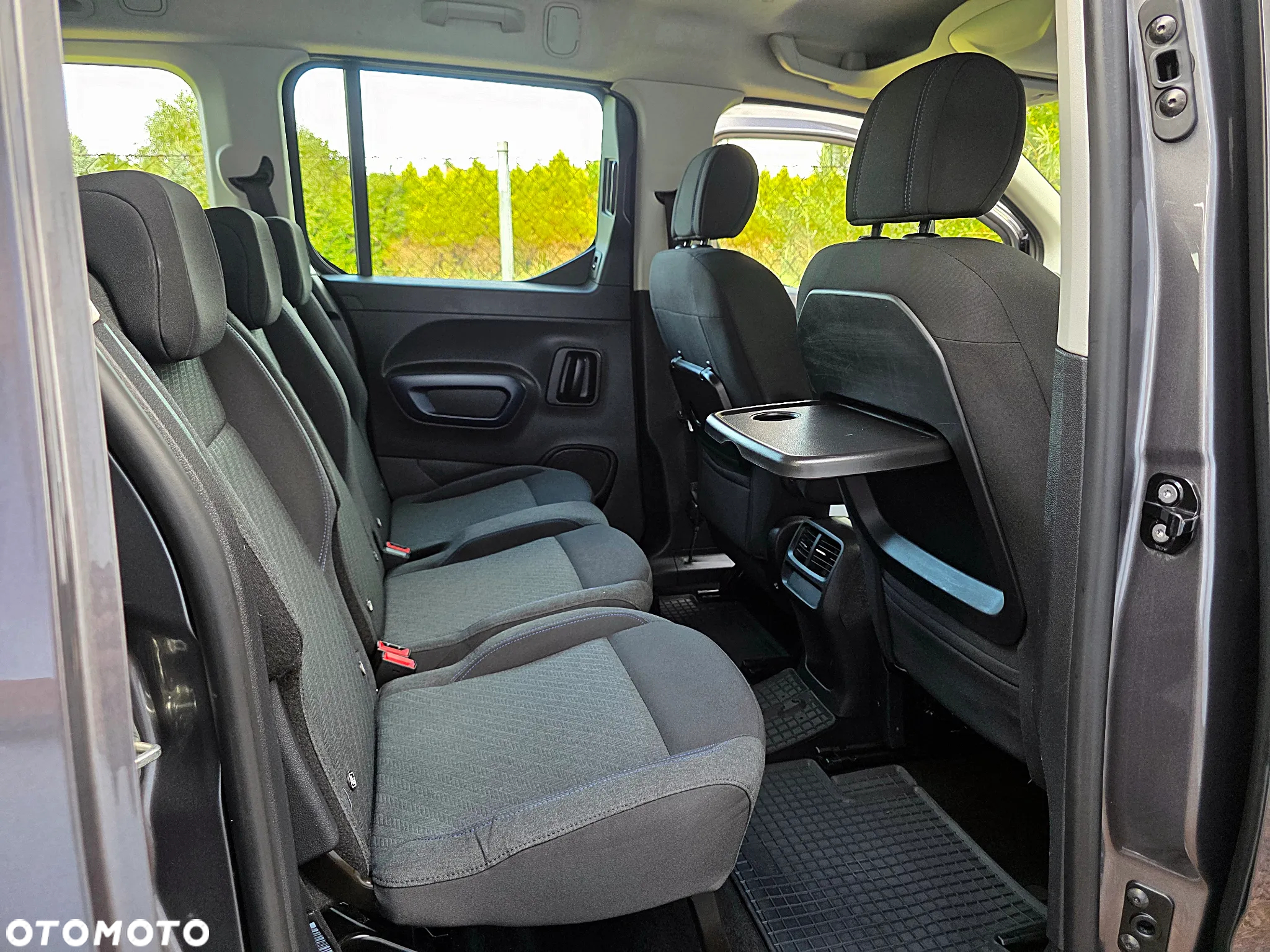Peugeot Rifter BlueHDI 130 L2 7-Sitzer Allure - 12