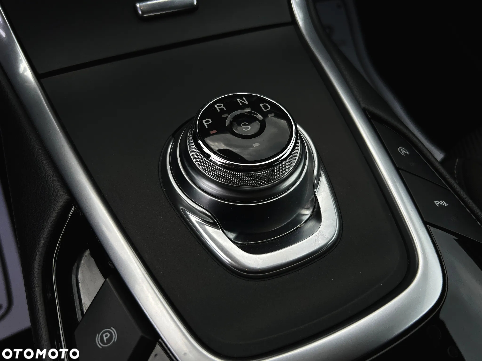 Ford S-Max - 31