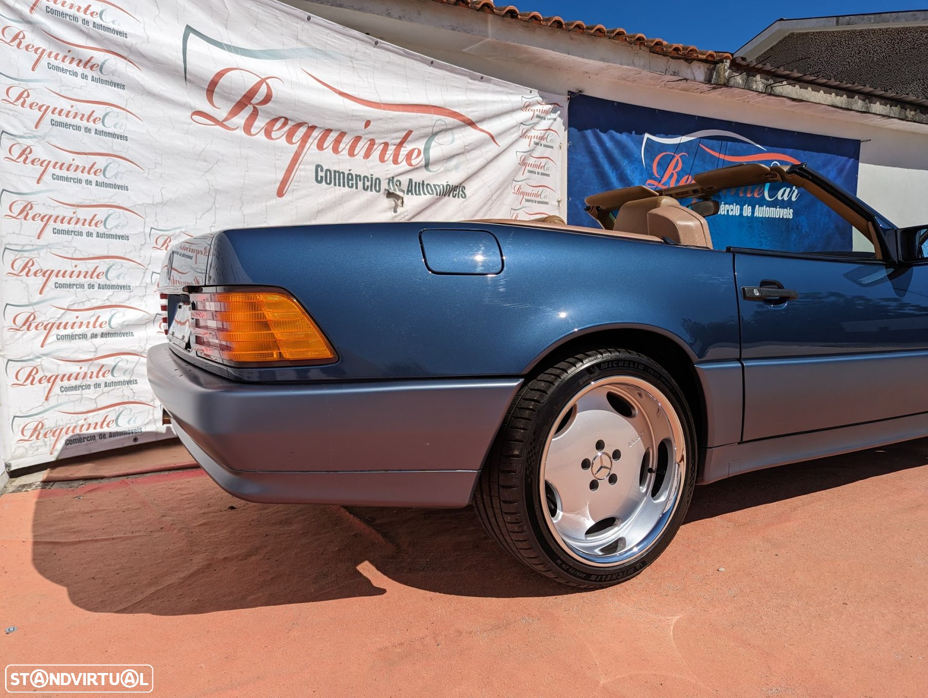 Mercedes-Benz SL 300 Standard - 10