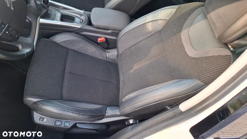 Citroën C4 1.6 VTi Exclusive - 18
