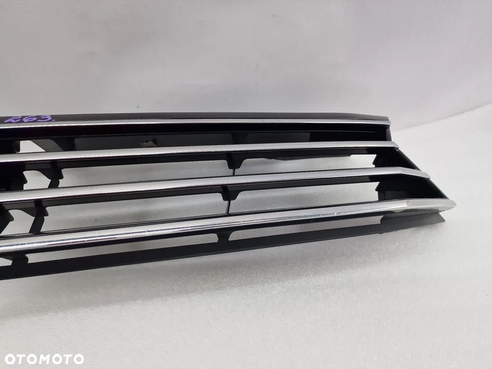 VW PASSAT B8 3G0 15-  ATRAPA / GRILL PRZEDNI PRZÓD NA WĄSKĄ GÓRNĄ LISTWĘ / CHROM , NR 3G0853651 / 3G0853651A / 3G0853653 , NR AUKCJI GL263 - 13