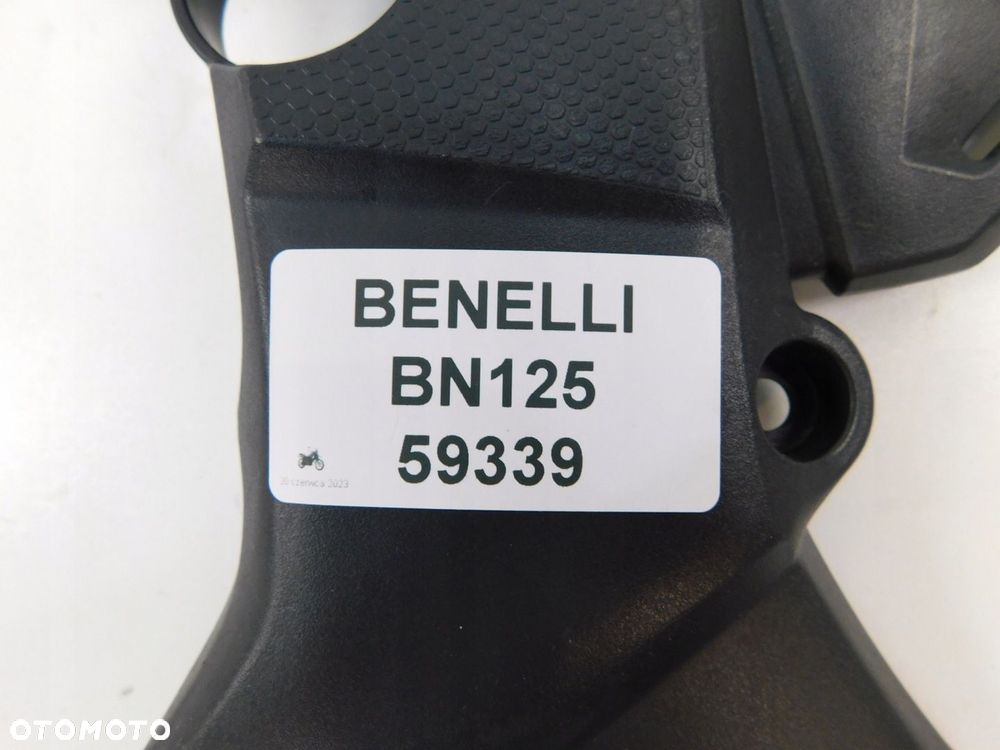 BENELLI BN 125 OSŁONA RAMY PRAWA - 6