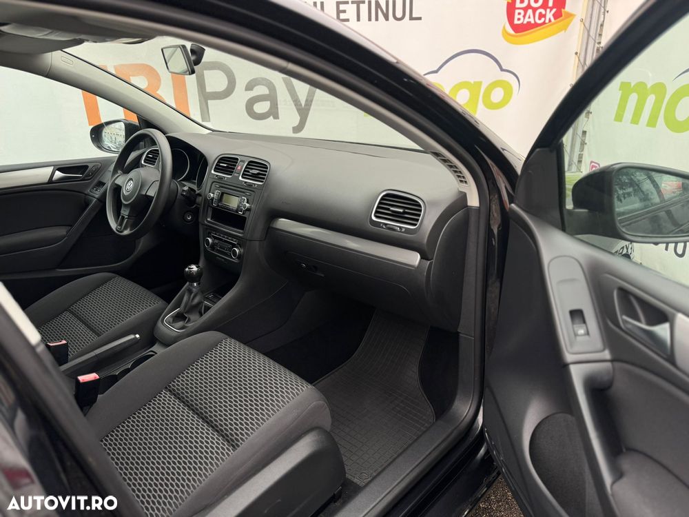 Volkswagen Golf - 30