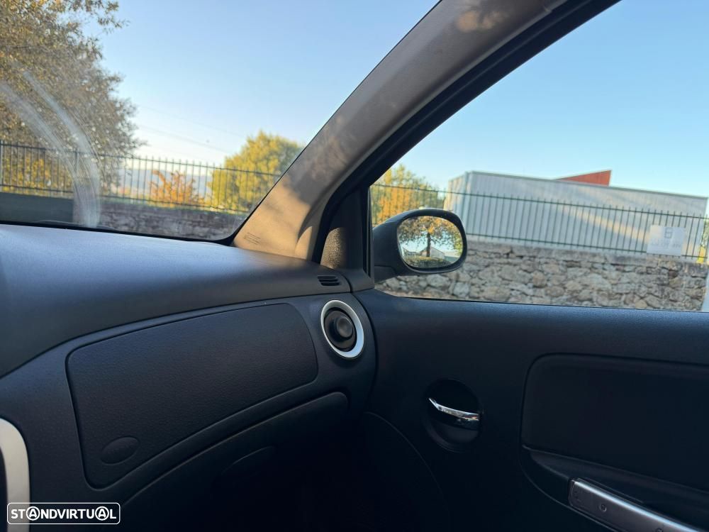 Citroën C2 1.4 HDi VTR - 14