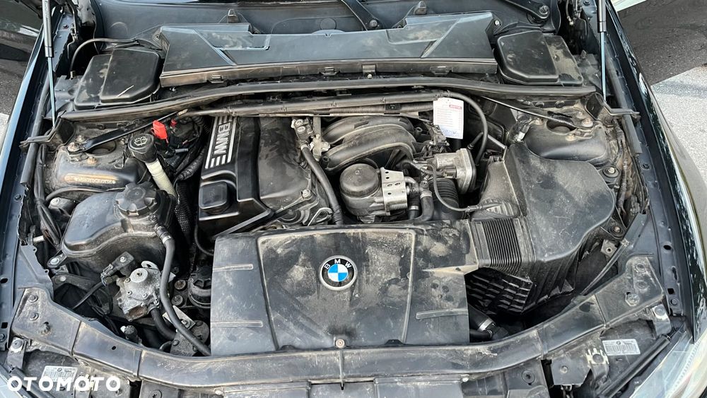 BMW Seria 3 318i - 6