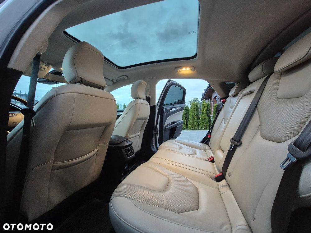 Ford Mondeo 2.0 TDCi Titanium PowerShift - 19
