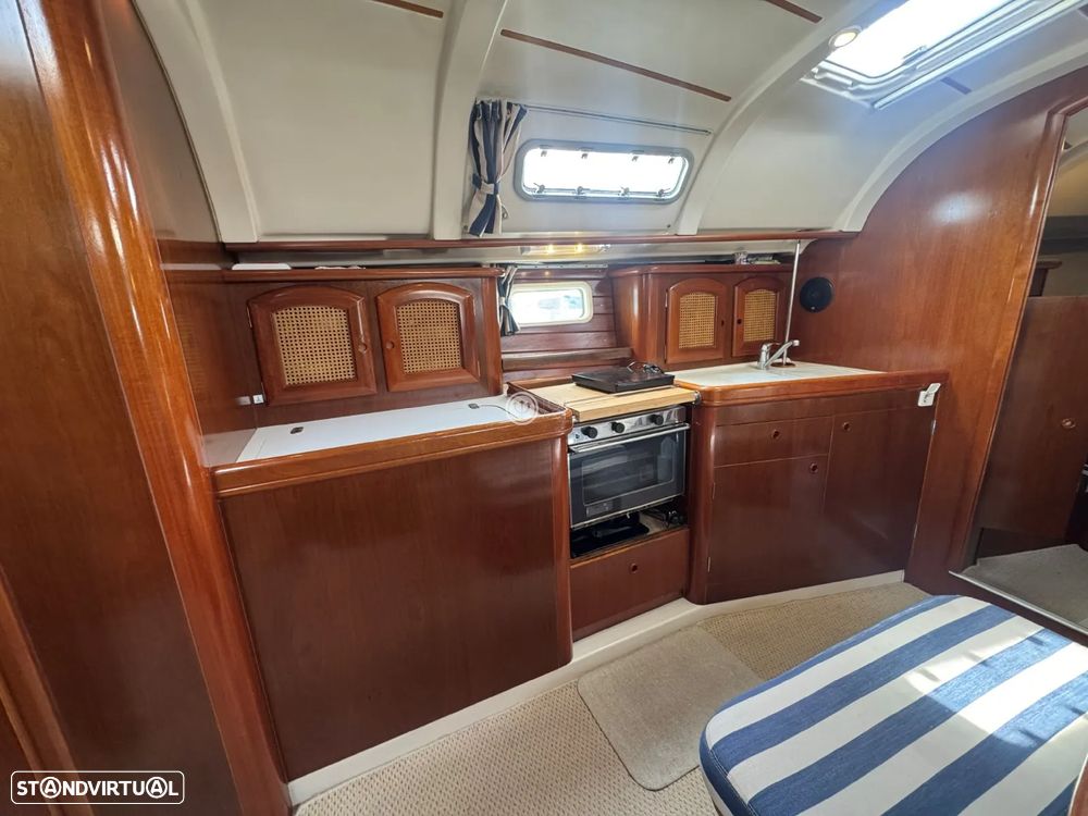 Beneteau Oceanis 381 Clipper - 11