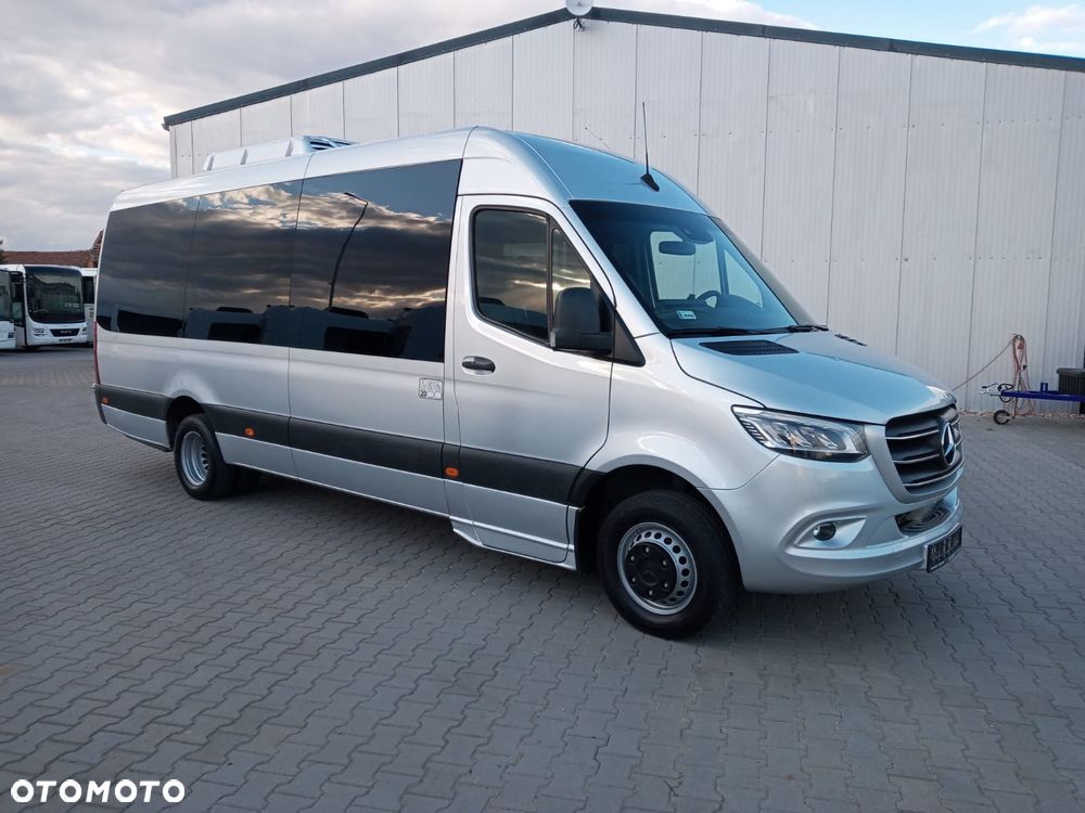Mercedes-Benz Sprinter - 1