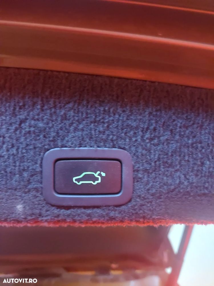 Volvo XC 60 D5 AWD Momentum - 7