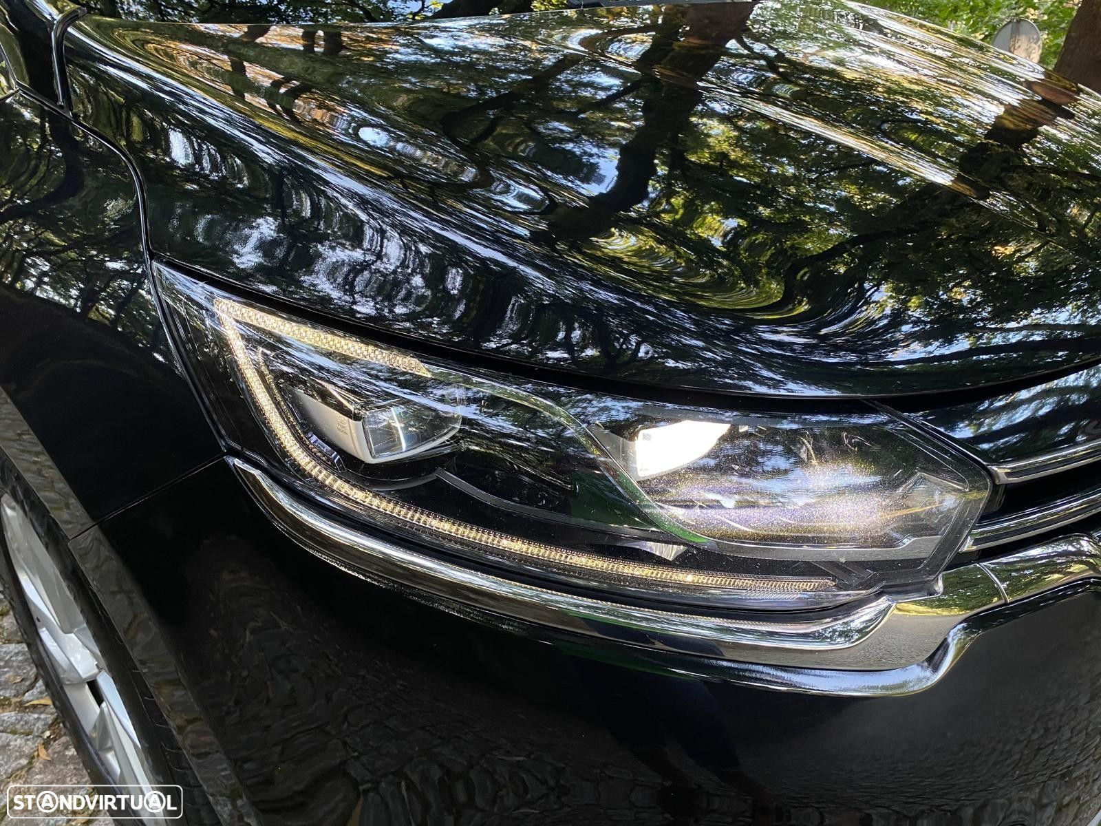 Renault Espace 1.6 dCi Initiale Paris EDC - 4