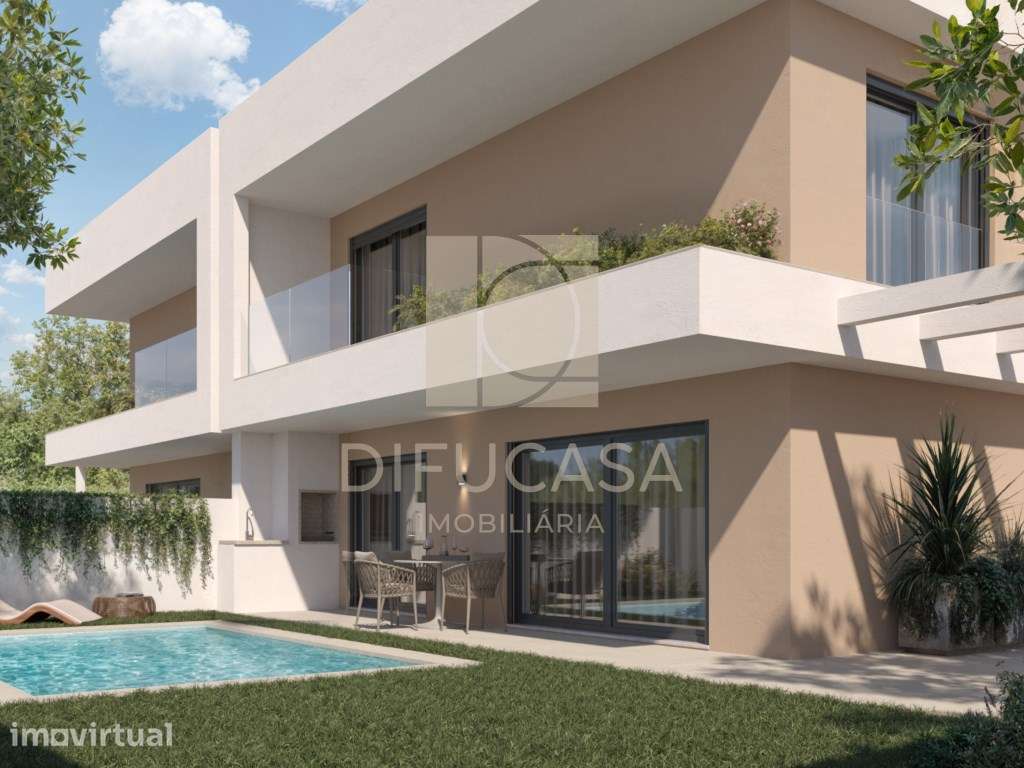 Moradia T4 com PISCINA no centro Fernão Ferro - Grande imagem: 3/10
