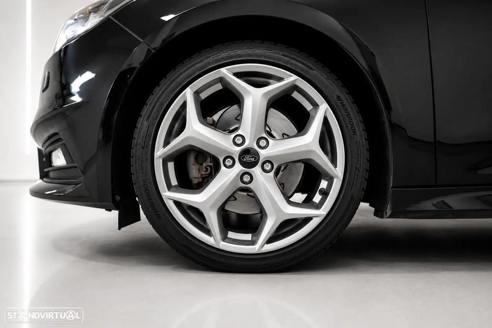 Ford Focus 2.0 EcoBoost ST c/ Pack Pele Desportiva - 4