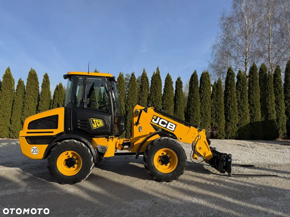 JCB TM 220 AGRI TELESKOP / 2016 ROK / TELESKOP / MAŁE GABARYTY / PIĘKNA / ZADBANA / SPROWADZONA Z NIEMIEC / PIĘKNIE UTRZYMANA / ORYGINAŁ / 180 300 310 320 330 Schaffer - 16