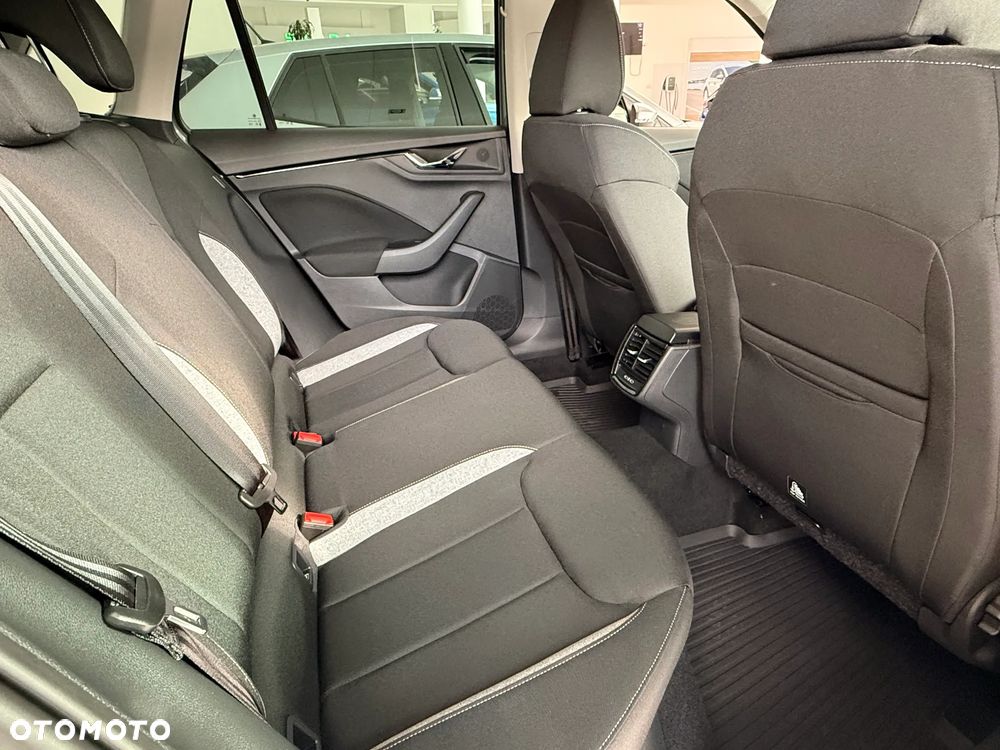 Skoda Kamiq 1.5 TSI Drive DSG - 11