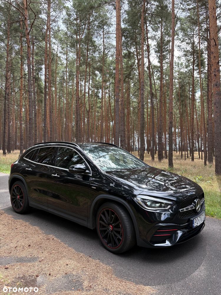 Mercedes-Benz GLA 200 4-Matic Edition 1 - 6