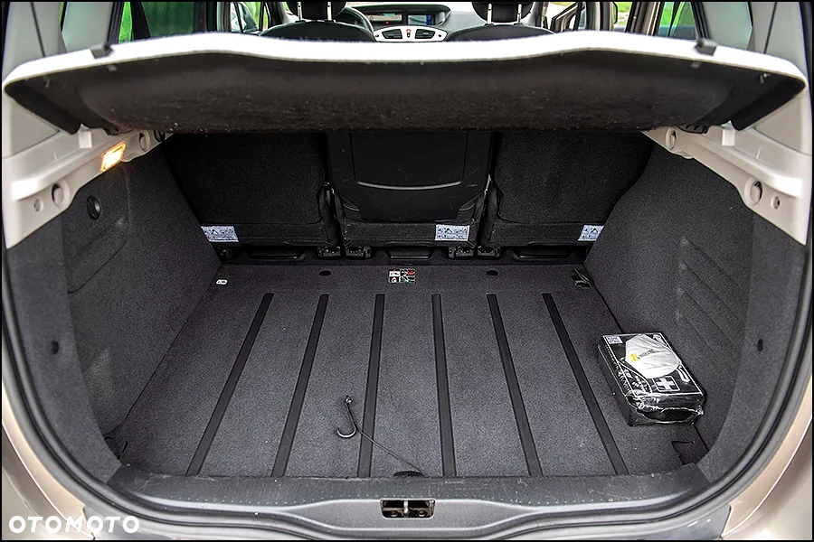 Renault Scenic 2.0 16V 140 CVT Dynamique - 39