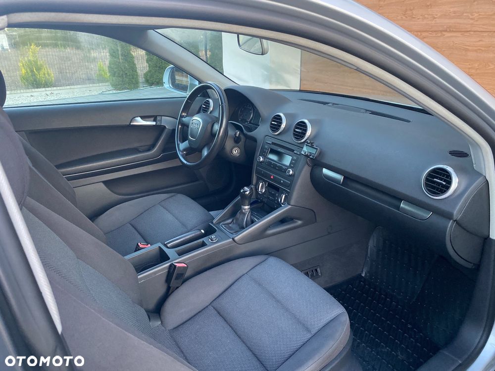 Audi A3 3-drzwiowe 1.4 TFSI Attraction - 34