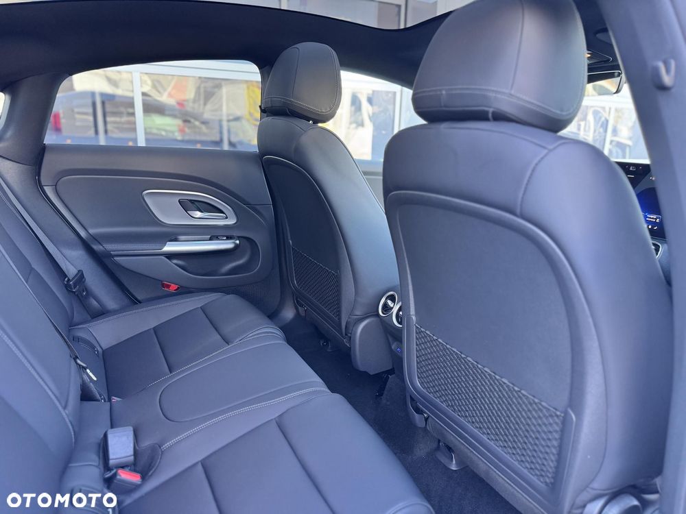 Mercedes-Benz CLA - 19