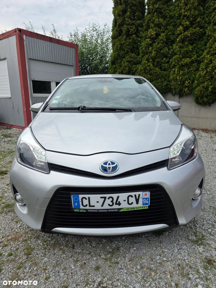 Toyota Yaris 1.5 VVT-i Lounge - 3