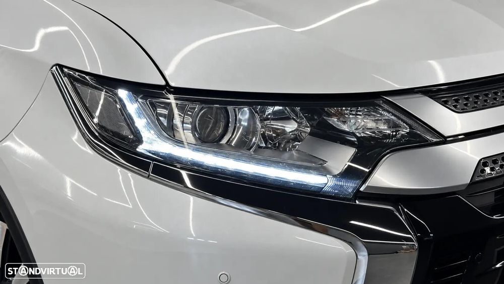 Mitsubishi Outlander 2.0 Kaiteki CVT - 4