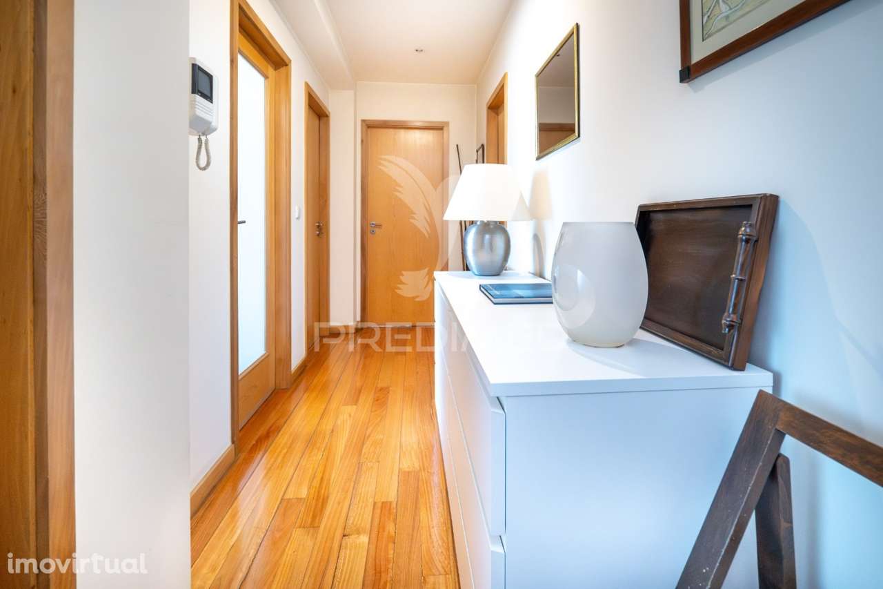 EXCELENTE APARTAMENTO T2 - BRAGA (LOMAR) - Grande imagem: 3/21