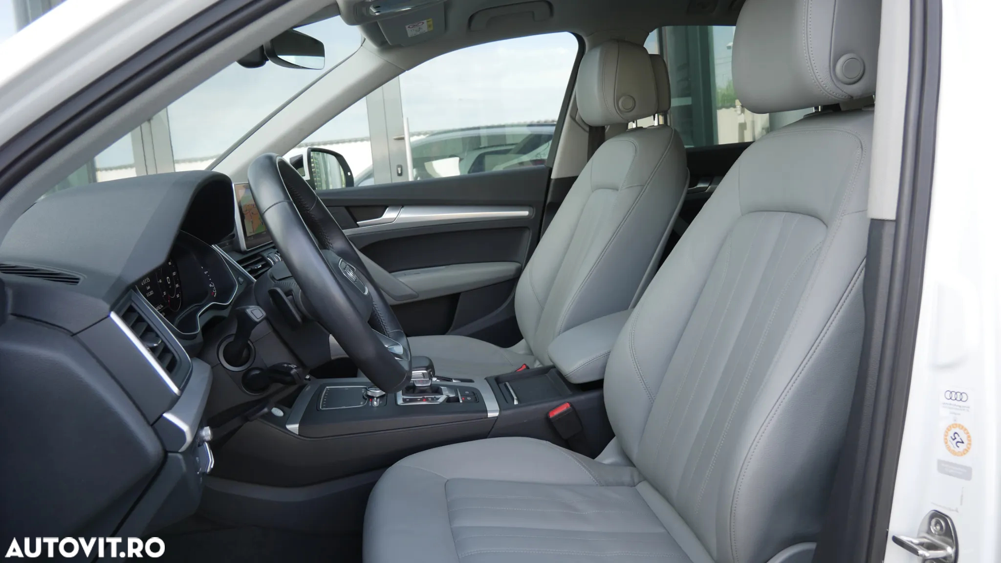 Audi Q5 2.0 40 TDI quattro S tronic Design - 3