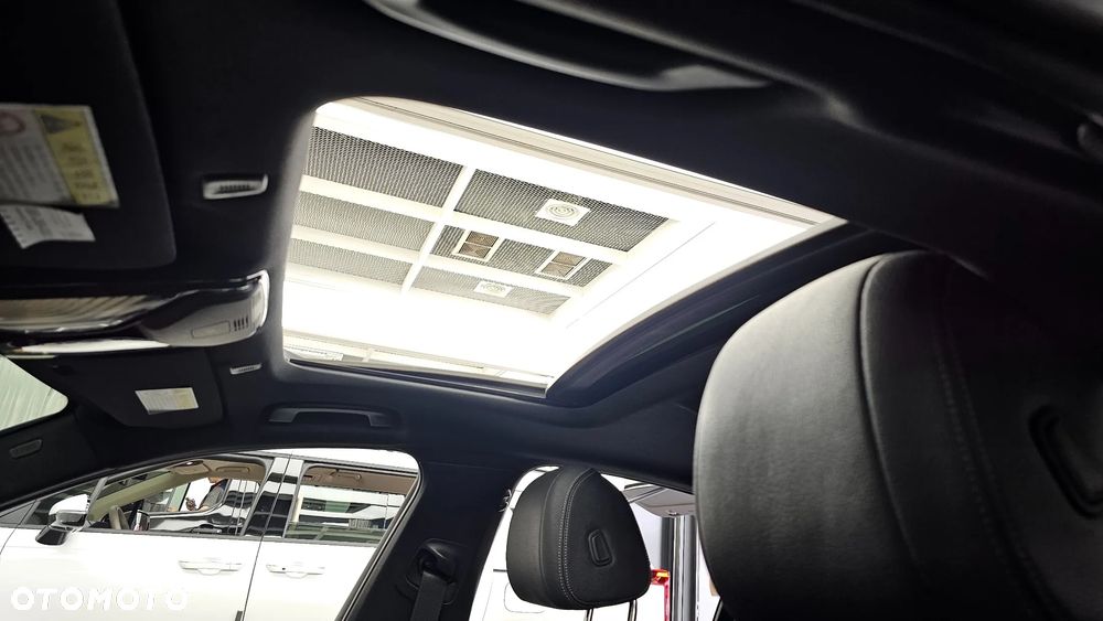 BMW Seria 5 530i xDrive M Sport Edition - 12