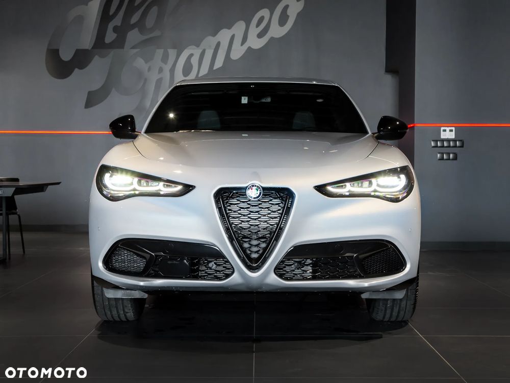 Alfa Romeo Stelvio 2.0 Turbo Veloce Q4 - 2