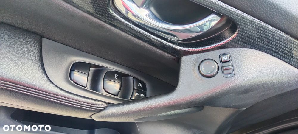 Nissan X-Trail 1.6 DCi ALL-MODE 4x4i N-Connecta - 19